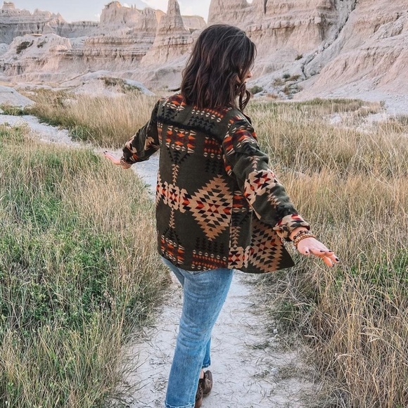 Aztec shacket - Picture 3 of 5